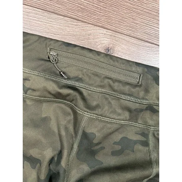 Lululemon Run INSPIRE CROP II Savasana Green Camo LUXTREME Crop Leggings 4 - Picture 2 of 7